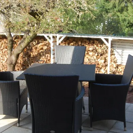 Apartment Mit Kamin Terrasse Und Grill In Der Naehe Von Nuernberg *