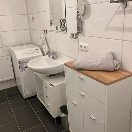 Mit Kamin Terrasse Und Grill In Der Naehe Von Nuernberg *